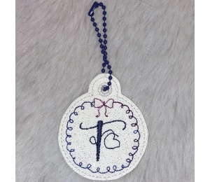 Stickdatei - ITH Anhänger Schleifchen Monogram F